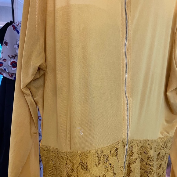 long sleeve sheer sleeve and back lace sweet heart shape ruffle top - Picture 12 of 14